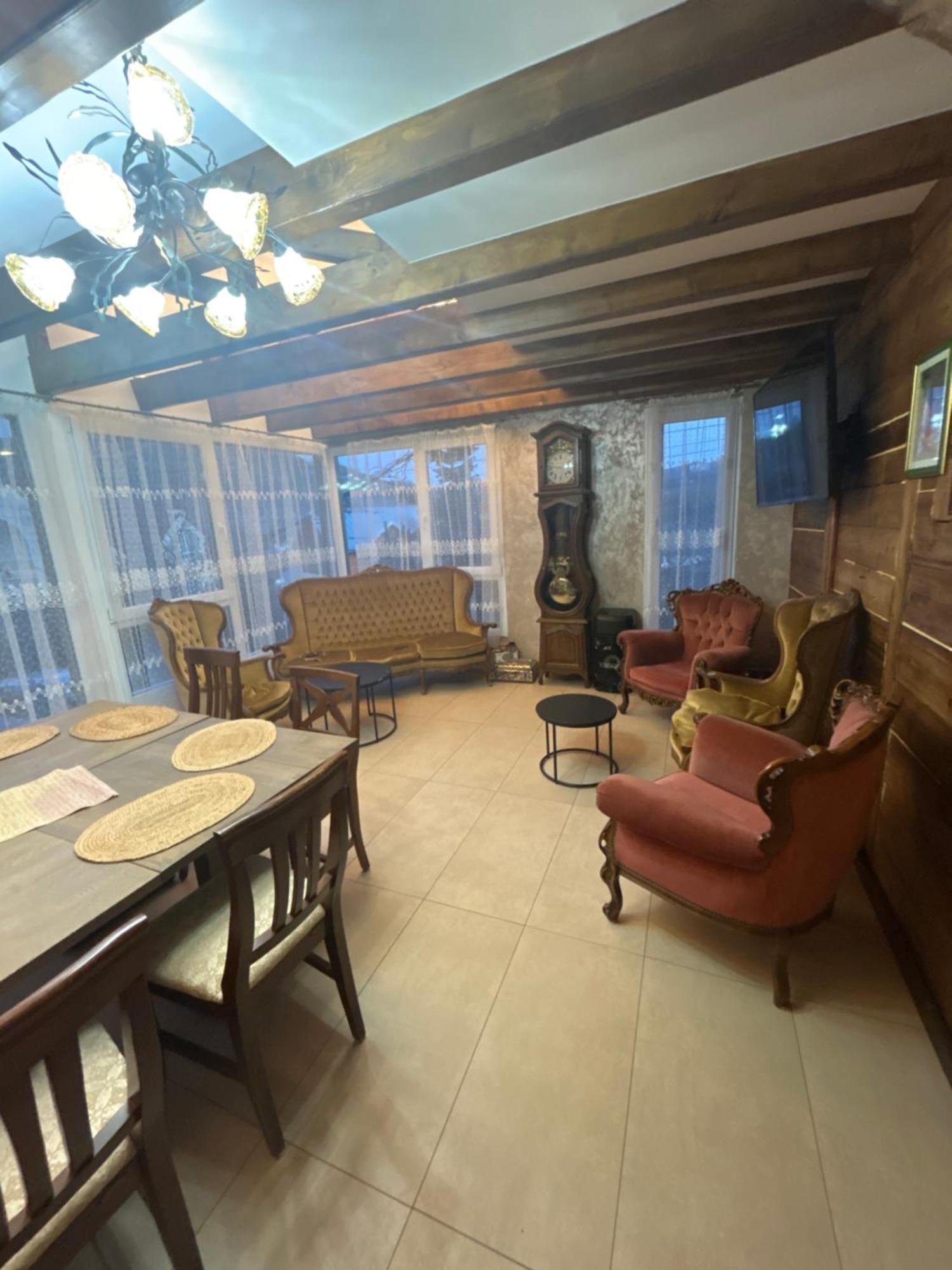 Casa Cu Magnolii Poienile Izei Exterior foto